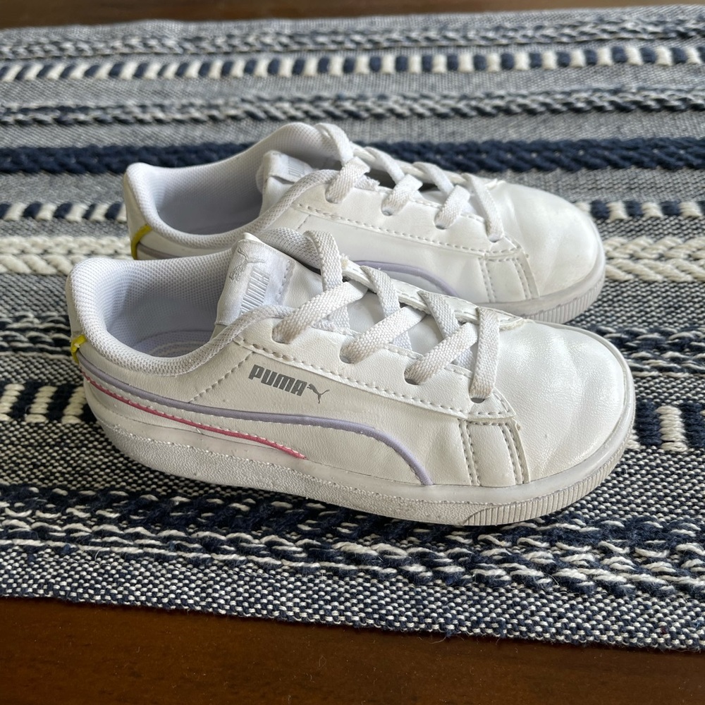 Puma size 9c kids shoes.